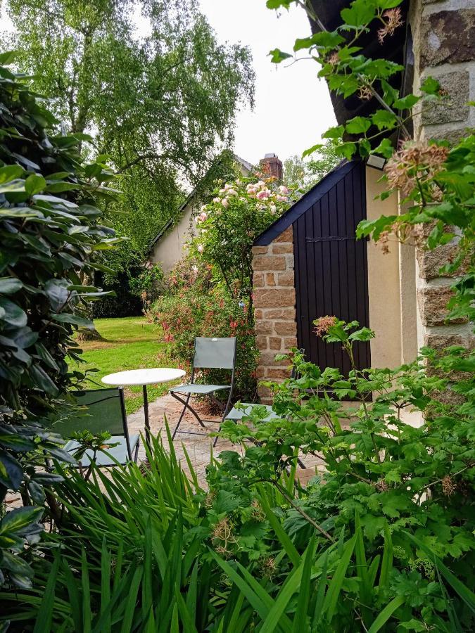 Cottage Sur Le Domaine Du Golf De La Bretesche Missillac Exterior photo